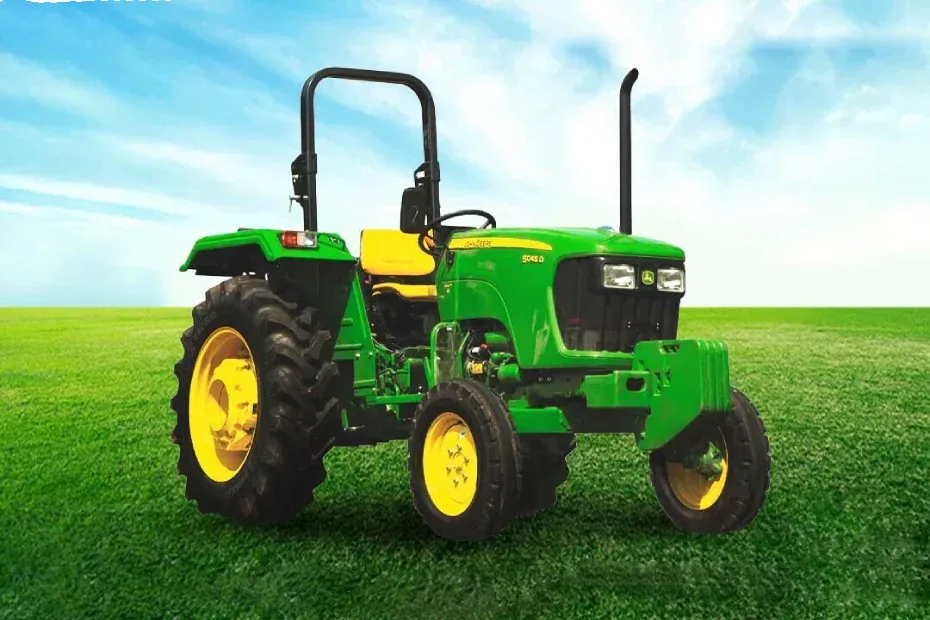 John Deere 5045D GearPro 2WD Right Front Three Quarter