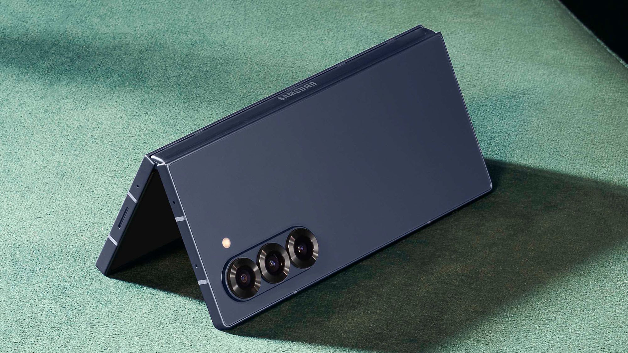 Samsung Galaxy Z Fold 7 and Galaxy Z Flip 7 Mass Production Could Commence in May.jpg