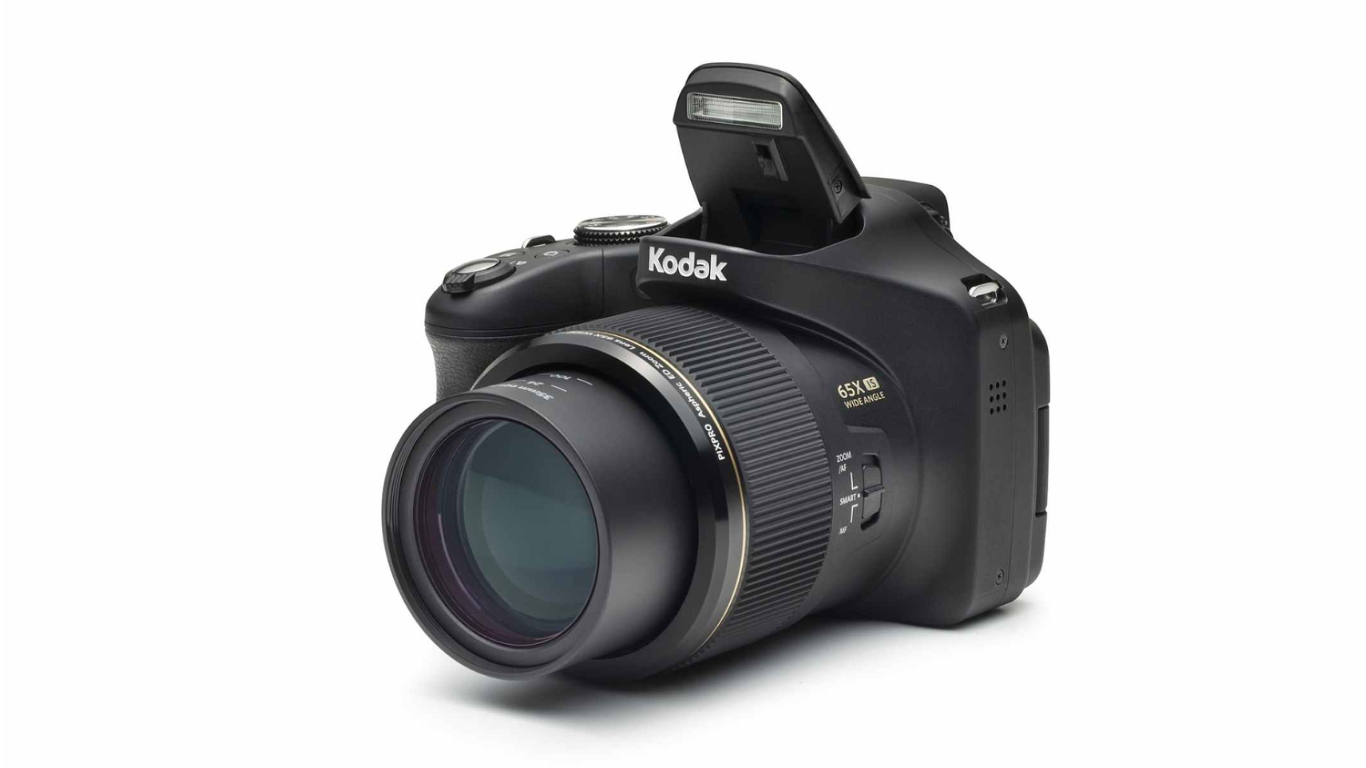 kodak PIXPRO AZ652 full body .png