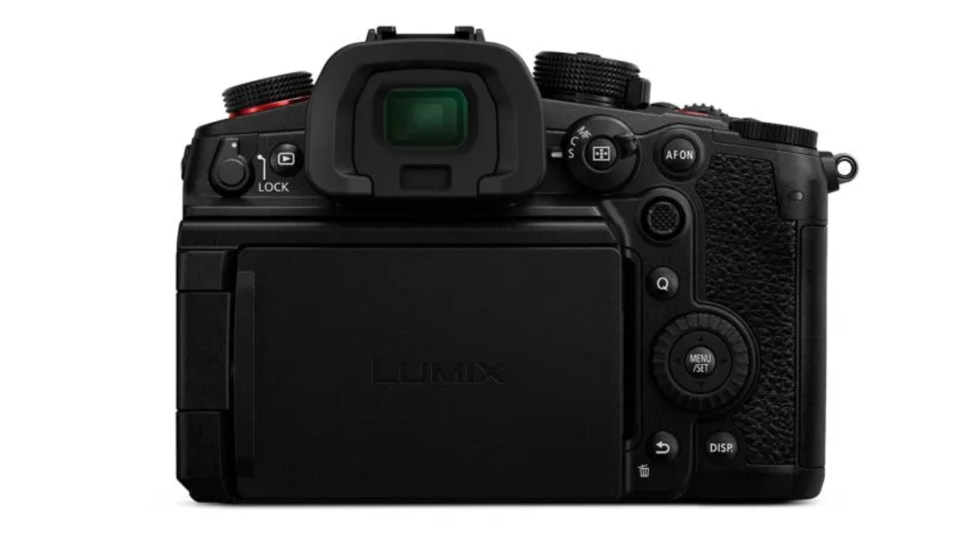 panasonic LUMIX GH7 DC-GH7 back .png