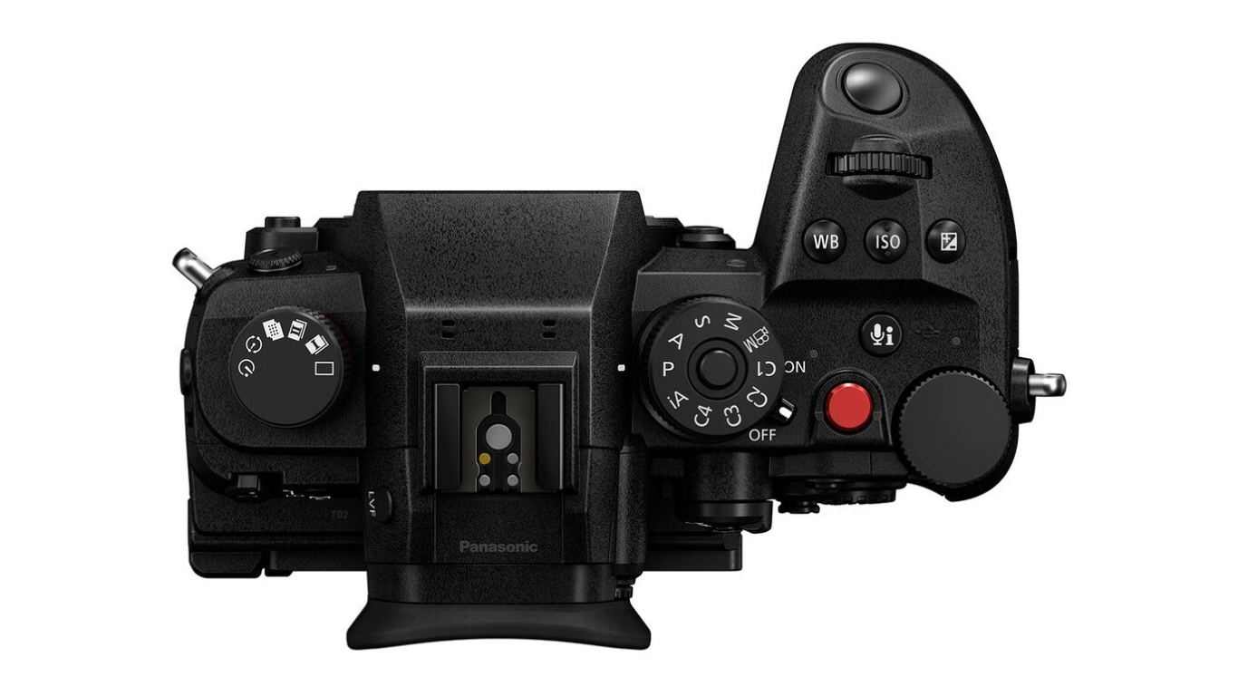 panasonic LUMIX GH7 DC-GH7  top .png