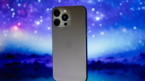 APPLE (4).jpg APPLE (4).jpg