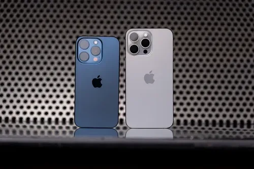 Apple Apple