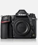 D780 24.5 MP DSLR camera